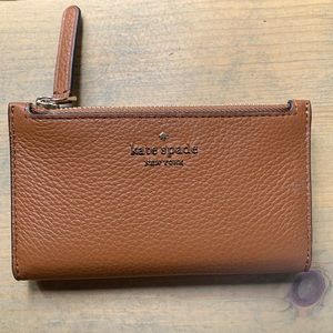 BNWT!! Kate Spade small slim bifold wallet